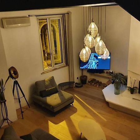 Loft De Type Industriel Et Spacieux Nice Bagian luar foto